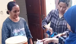 Kisah Pilu Sri Hartati di Surabaya, Ibu yang Stroke Berjuang Bertahan Hidup, Anak 16 Tahun Rela Tinggalkan Bangku SMA