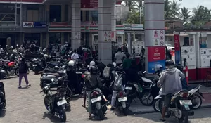 Sabar Bali! Wayan Koster Garansi BBM Normal, Antrean SPBU Masih Melingkar