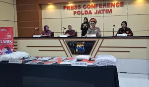 Dijanjikan Gaji Rp8 Juta, Perempuan 19 Tahun Diduga Dieksploitasi Lewat Prostitusi Online di Surabaya