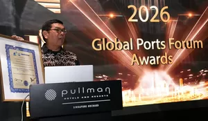 Diakui di Panggung Global, Terminal Teluk Lamong Sabet Dua Penghargaan Bergengsi di Singapura
