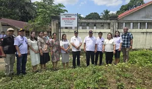 SALUT! BUPATI NIAS SELATAN BERSAMA KADIS PENDIDIKAN TURUN GUNUNG TINJAU SDN 078460 SINAR MARA DI PELOSOK SOMAMBAWA