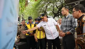 Wali Kota Bekasi Bersama Menko AHY Tinjau Infrastruktur Guna Memastikan Percepatan Pembangunan Flyover Bulak Kapal.