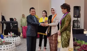 Wisuda Fakultas Hukum Ubhara Surabaya 2026: Lulus Jadi Sarjana, Siap Jadi “Pengangguran Berintegritas” atau Pencipta Lapangan Kerja?