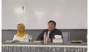 Bupati Garut Sidak Dinsos: Negara Jangan Hanya Hadir di Spanduk, Tapi Juga Saat Banjir dan Bantuan Datang