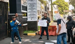 Hibah Rp2,15 Miliar untuk Kejari Garut Diprotes Mahasiswa, Independensi Penegakan Hukum Jadi Sorotan