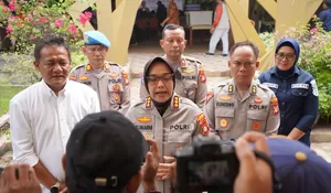 DPR RI dan Polres Metro Bekasi Edukasi Bahaya Tramadol dalam Sosialisasi GERMAS di Jababeka