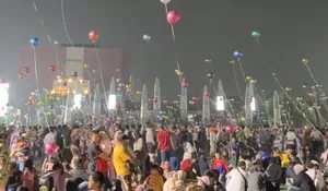 Ribuan Warga Ramaikan Festival Balon di Plaza Patriot Candrabhaga Kota Bekasi