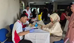 Puluhan Warga Apartemen Center Point Bekasi Jalani Pemeriksaan HIV dan Kesehatan Gratis