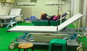 Pelayanan Dinilai Tak Responsif, Lansia 84 Tahun Berjam-jam di IGD RSUD CAM Kota Bekasi