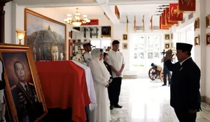 Prabowo Beri Penghormatan Terakhir bagi Ryamizard Ryacudu