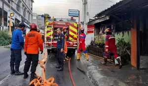 Diduga Dipicu Percikan Mesin, Pertamini di Ungaran Timur Terbakar Saat Pengisian BBM
