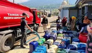 Hadapi Musim Kemarau, Pemprov Jateng Distribusikan 6,8 Juta Liter Air Bersih ke 25 Wilayah