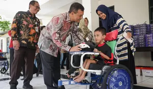 Pemprov Jateng Salurkan 181 Kursi Roda Adaptif untuk Anak Penyandang Disabilitas