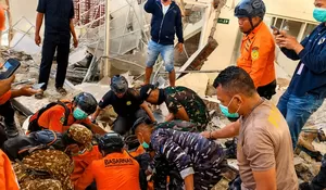 Gempa 7,7 SR Guncang NTT, Pemerintah Utamakan Evakuasi Warga