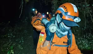 Jenazah Pendaki Gunung Slamet Berhasil Dievakuasi, Tiba di Basecamp Permadi Guci Dini Hari