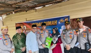 HUT Bhayangkara, Polres Lhokseumawe Bedah Rumah Warga Miskin