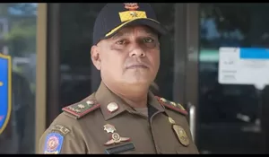 Satpol PP Banda Aceh Beri Dispensasi Ayah Antar Anak Sekolah