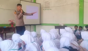 Masuk Sekolah, 120 Siswa MTsN 2 Aceh Barat Dapat Edukasi Narkoba dari Polsek Kaway XVI