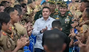 "Kamu Bisa Lebih Hebat dari Saya", Pesan Teddy untuk 1.600 Taruna Akmil yang Menyentuh Hati