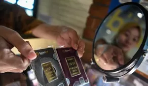 Harga Emas Antam Anjlok Rp36 Ribu per Gram Hari Ini, Simak Rincian Lengkapnya
