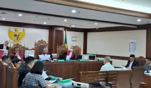 Gugatan PT CMNP Terhadap PT Bhakti Investama Terkait Kasus NCD Error in Persona