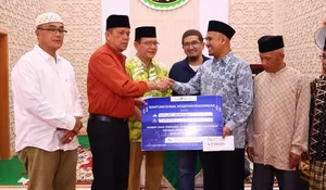 Wali Kota dan Wawako Payakumbuh Gelar Safari Ramadan, Serahkan Bantuan untuk Masjid Muhsinin