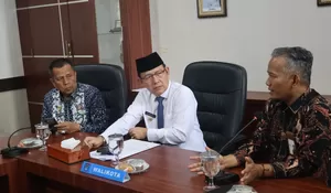 "Masyarakat Harus Merasakan Hadirnya Pemerintah!"  Zulmaeta Ingatkan OPD Serius Tangani Pengaduan