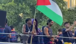 Yamal Rayakan Gelar Barca Sambil Kibarkan Bendera Palestina, Tuai Sorotan Publik