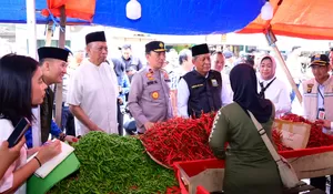 Wakapolda Jambi Sidak Pasar Angso Duo, Pastikan Harga Sembako Stabil Jelang Ramadan