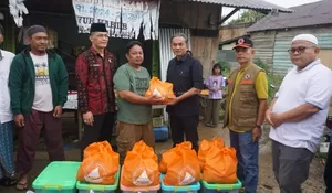 Wabup Muaro Jambi Junaidi H. Mahir Turun Langsung Tinjau Korban Puting Beliung, Bantuan Darurat Disalurkan