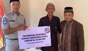 Negara Hadir di Tengah Musibah, Jasa Raharja Jambi Gerak Cepat Santuni Korban Laka di Depan UNJA Mendalo