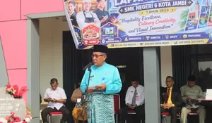 Lepas 219 Siswa PKL SMKN 6 Kota Jambi, Wagub Sani Dorong Lulusan Siap Kerja dan Berdaya Saing Nasional