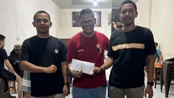 Atlet HARLES-47 Juara 1 Turnamen Domino Kadin Bulukumba