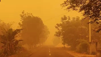  Kabut Asap Masih Meluas, Kenapa Karhutla Belum Berstatus Bencana Nasional?