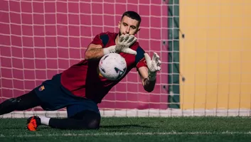 Kabar Baik, Joan García Kembali Berlatih Jelang Laga Barcelona vs Getafe
