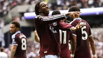 Prediksi Skor Aston Villa vs Brentford , Statistik dan Head-to-head di Liga Premier Inggris