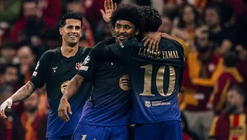 Tiga Catatan Menarik dari Galatasaray 1-4 Barcelona : Flick Bereksperimen dengan Dani Olmo