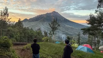 Cuma Modal Rp125 Ribu Bisa Camping Bonus View Merbabu, Bisa Bawa Keluarga bahkan Balita, Cek Lokasinya di Sini!