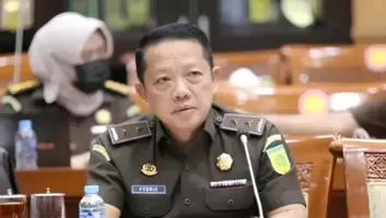Drama Eks Jampidsus Febrie Adriansyah: Sempat Membingungkan Jadi Saksi 3 Mega Kasus