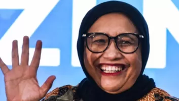 Trauma Anggaran Jumbo: Di Balik Surat Resign Nanik S Deyang dan Stres Berat Kepala BGN!