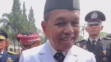 Evaluasi Layanan Dasar, Gubernur Jabar Targetkan Bebas Rumah Tanpa Listrik pada 2027