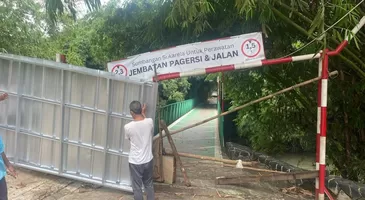 Jembatan Pagersi Ditutup