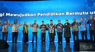 MUDYAT NOOR HADIRI RAKOR KEMENDIKDASMEN, TEGASKAN TRANSFORMASI PENDIDIKAN HARUS ADAPTIF DI ERA DIGIT