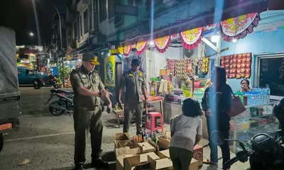 Empat Toko di Terminal Cibinong Ditertibkan, 1.482 Botol Miras Diamankan