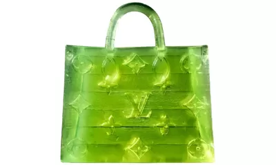 Tas Louis Vuitton Mini Seukuran Butiran Garam Terjual Seharga Rp993 Juta, Rekor Baru Dunia Fashion