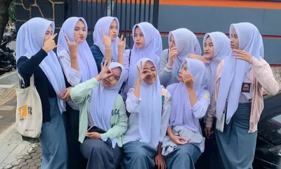15 Kata-kata Bahasa Inggris untuk Caption Foto Momen Back to School, Estetik Banget!