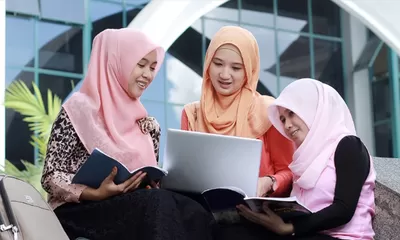 6 PTN yang Menerima Mahasiswa Baru Jalur Khusus Hafidz Al-Quran, Ada UI dan UGM Lho!