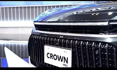 Toyota Hadirkan Crown di 2024 dengan Perpaduan Mewah dan Teknologi Modern