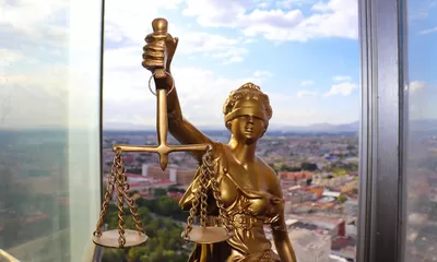 Pengertian Hukum, Tujuan dan Klasifikasinya di Indonesia 