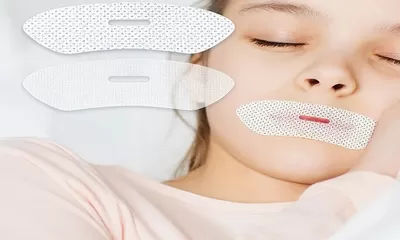 Trend Menutup Mulut Saat Tidur Dengan Sebuah Lakban Ternyata Bisa Berbahaya Bagi Kesehatan